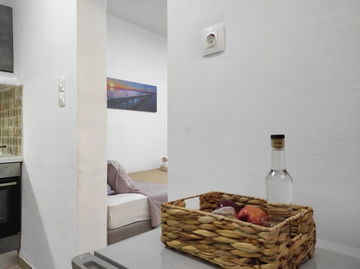 Secret Stories Studio Apartment Heraklion Exterior foto